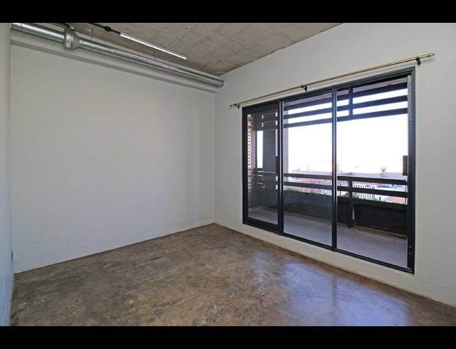 1 BEDROOM APARTMENT FOR SALE IN MABONENG